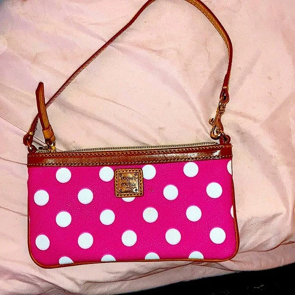 Dooney and Bourke hand bag - Picture 1 of 1